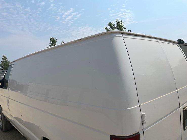 2009-ford-e350-image-20