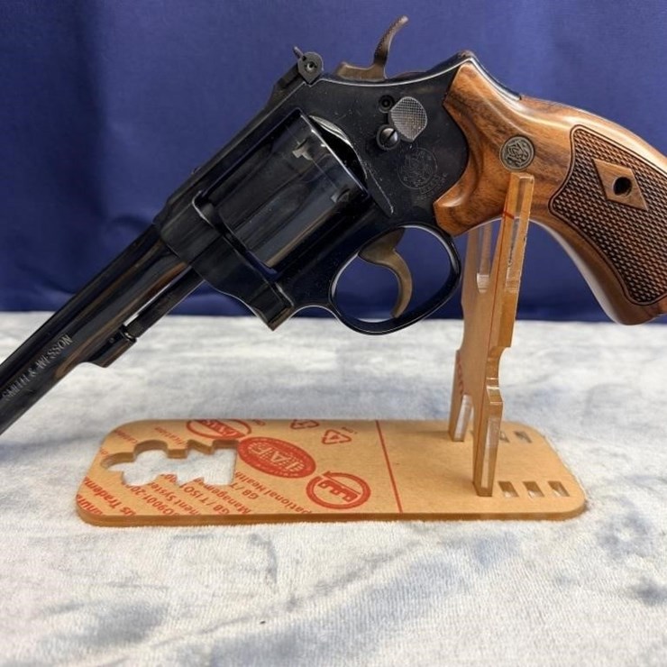 GS - Smith and Wesson Model 48