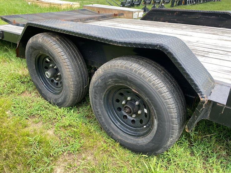 #117-•-2023-new-generation-7’x-26"with-dovetail-utility-trailer-image-5