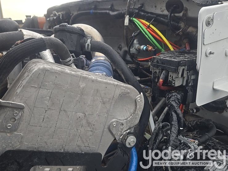 2019-ford-f750-image-31