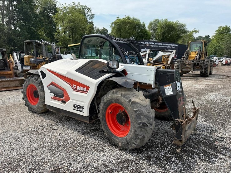 2022-bobcat-tl619-image-6