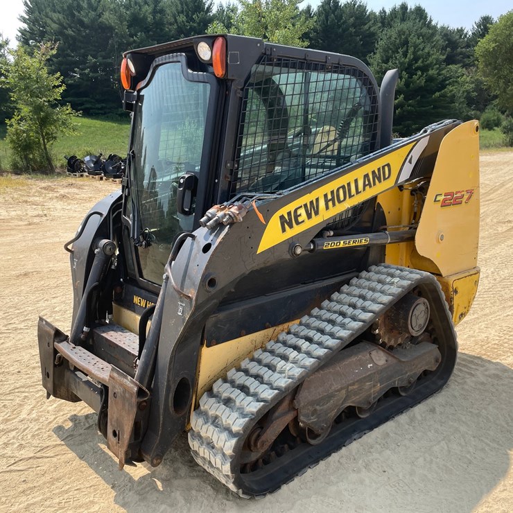 2016 NEW HOLLAND C227