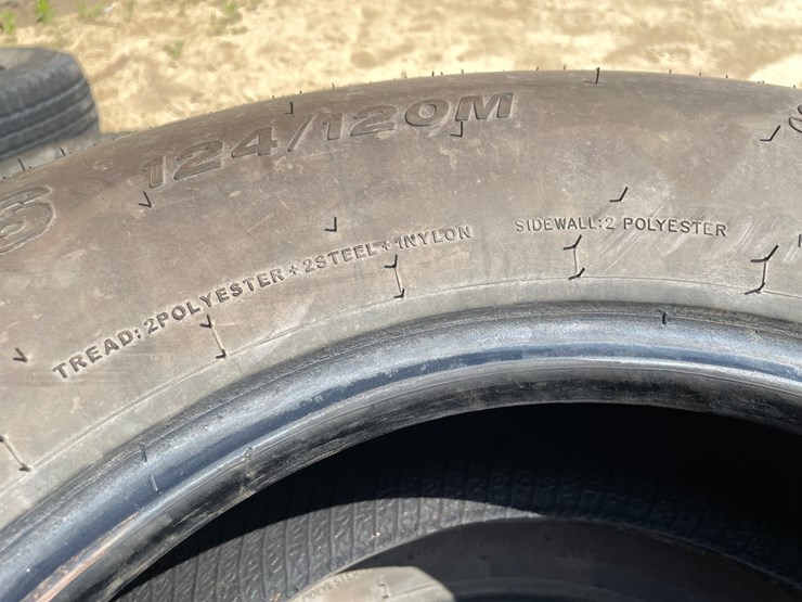 #3585-•-(4)-provider-st-radial-trailer-tires-image-7