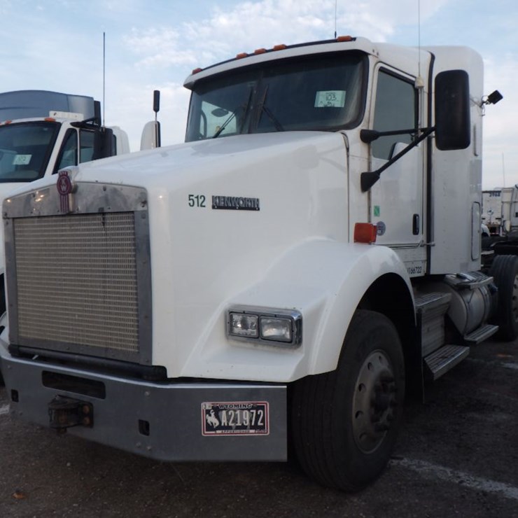 2017 KENWORTH T800