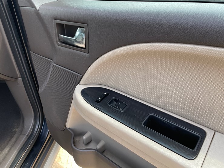 2008-ford-taurus-x-image-58