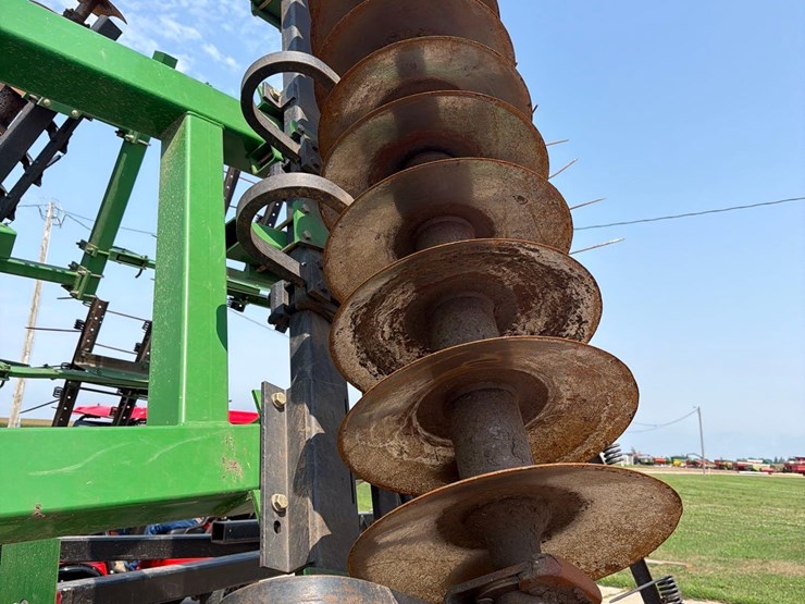 john-deere-637-image-10