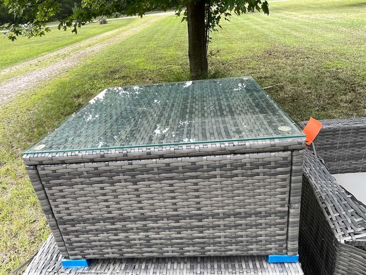 #5746-•-outdoor-furniture-image-12