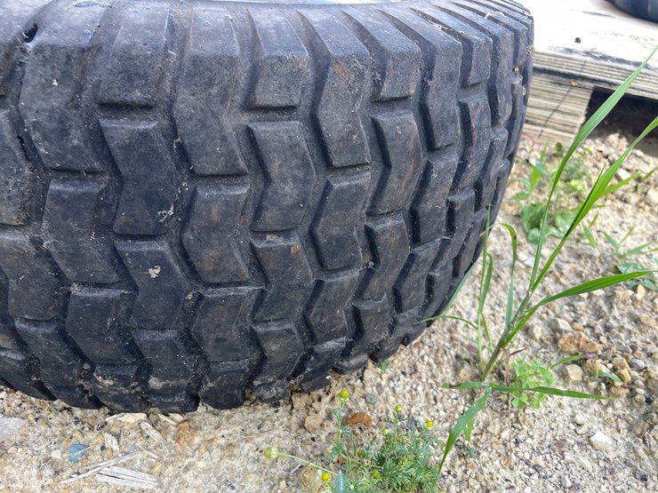 #3591-•-(2)-carlisle-tires-and-rims-image-11