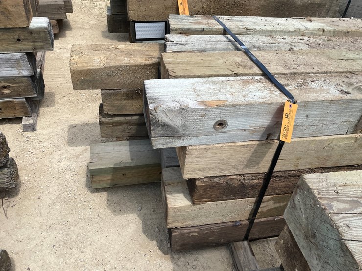 #3606-•-bundle-of-used-guard-rail-posts-image-8