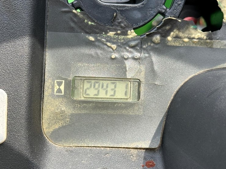 2014-john-deere-gator-tx-image-18