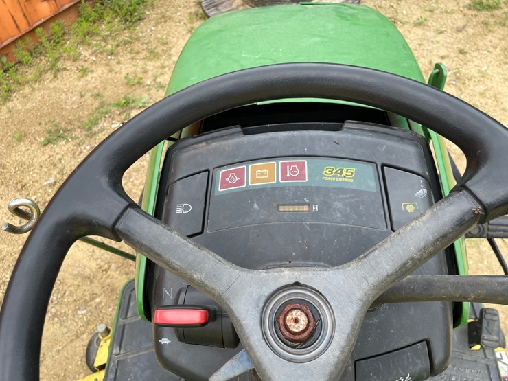 john-deere-345-image-9