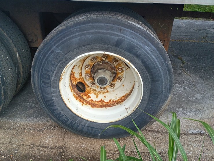 2000-utility-van-image-34