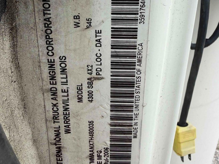 2007-international-durastar-4300-image-27