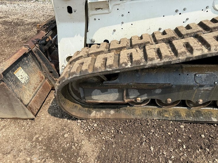 2023-bobcat-t770-image-17