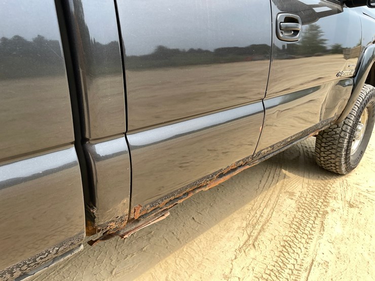 2003-chevrolet-silverado-2500hd-image-30