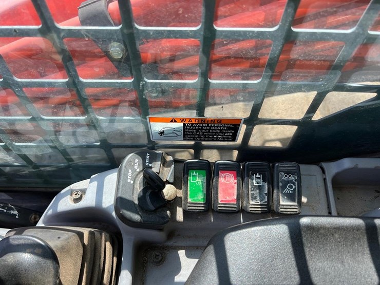 2016-kubota-svl75-2-image-21