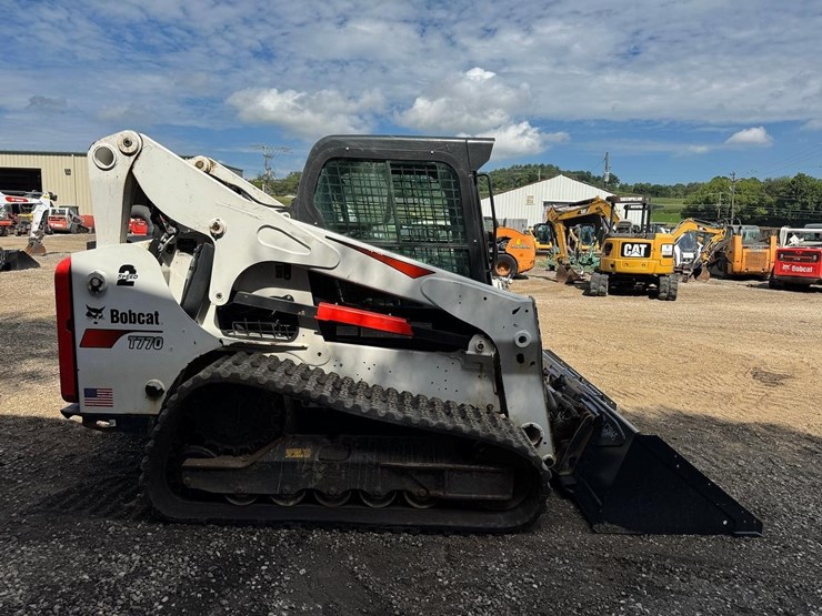 2023-bobcat-t770-image-7