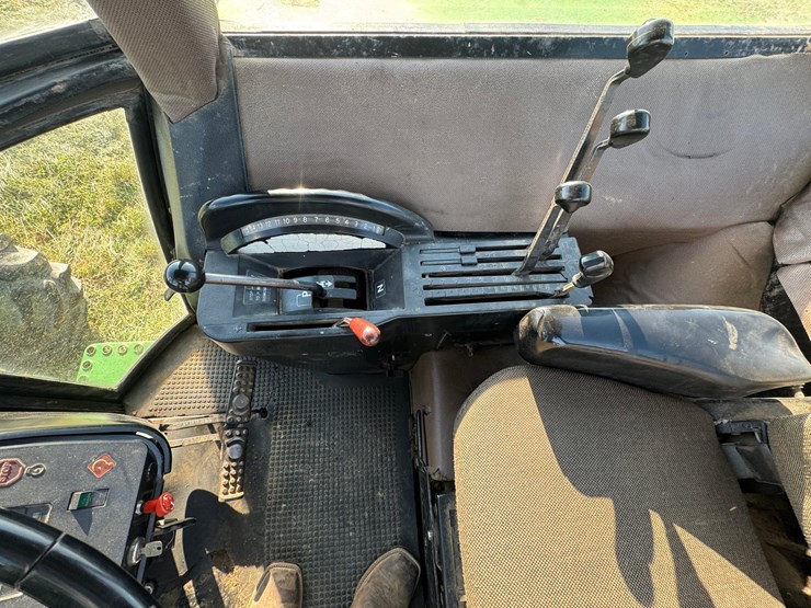 john-deere-4850-image-39