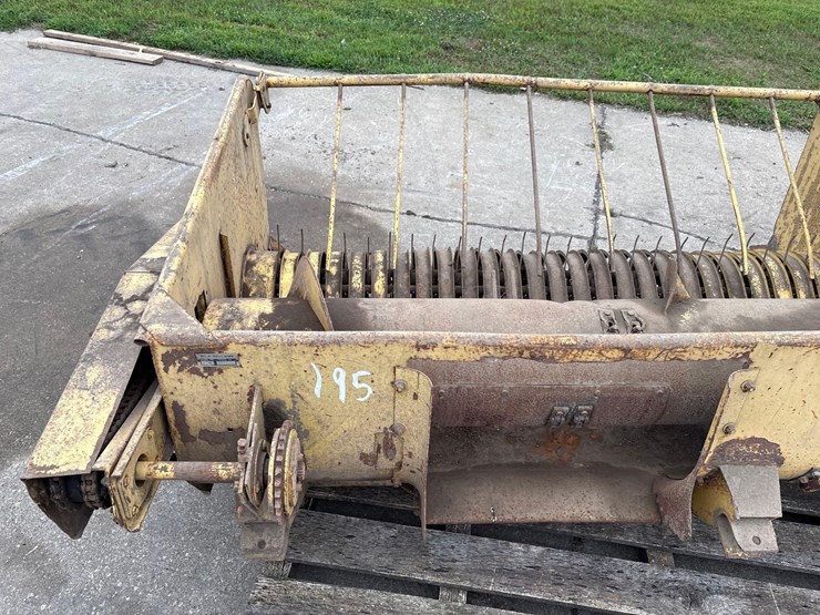 new-holland-900-image-40