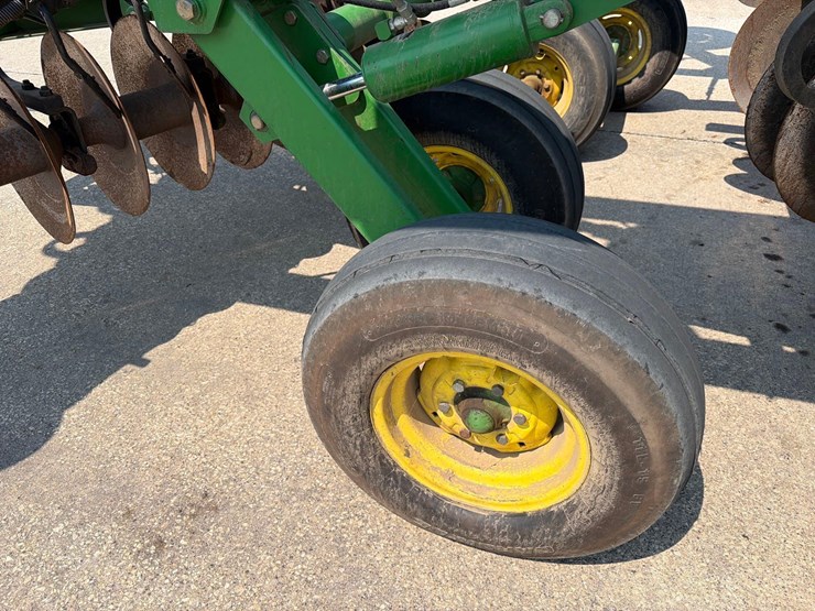 john-deere-637-image-42