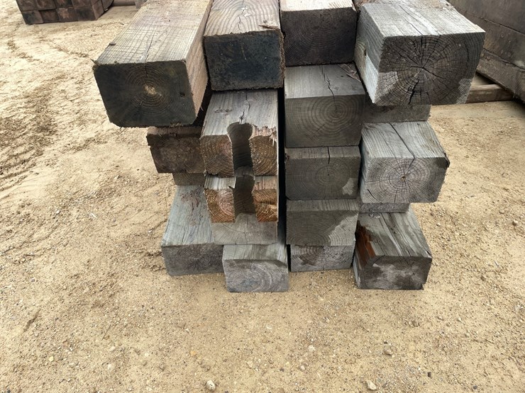 #3624-•-bundle-of-used-guard-rail-posts-image-5