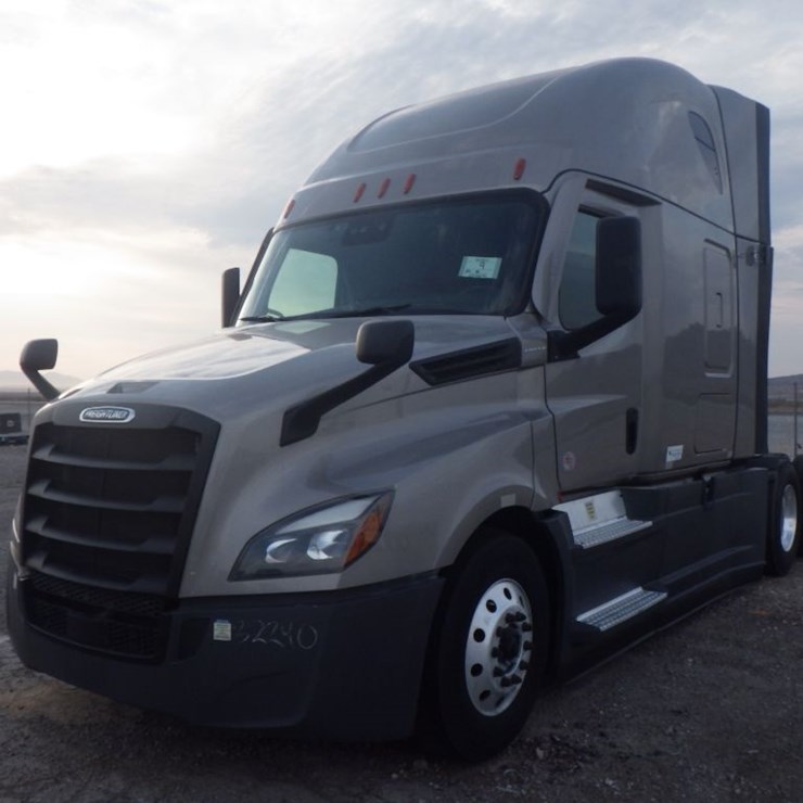 2024 FREIGHTLINER CASCADIA 126