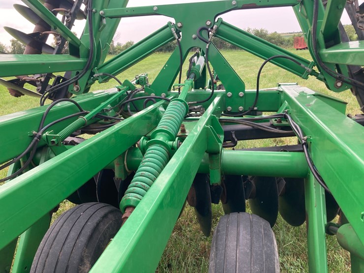 2015-john-deere-2620-image-28