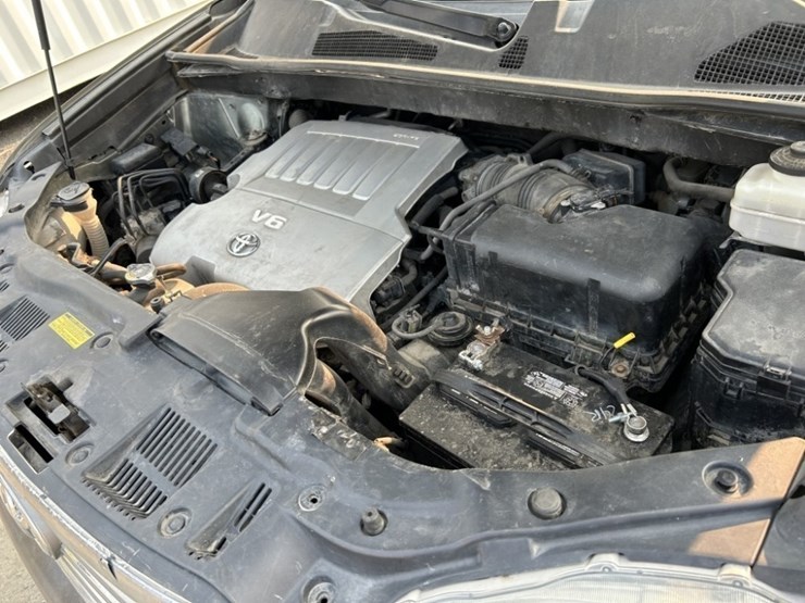 2010-toyota-highlander-image-43