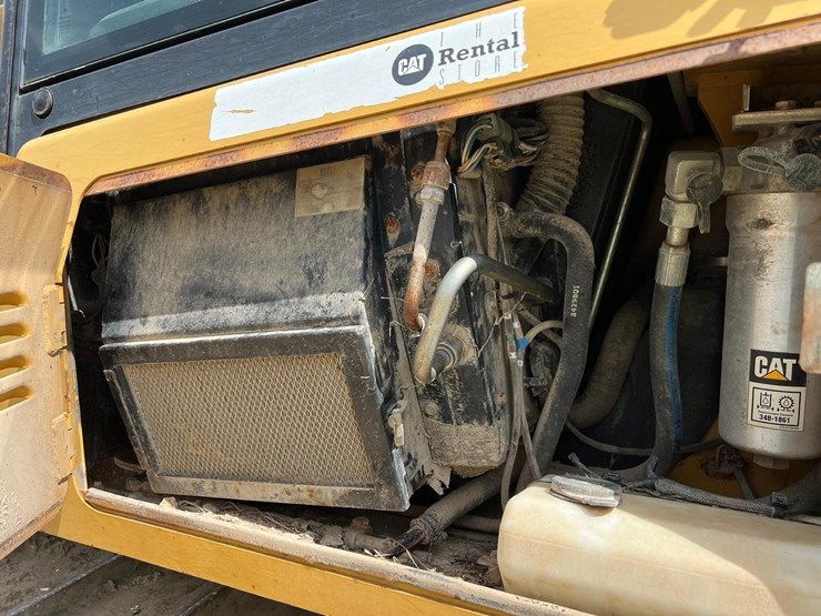 2012-caterpillar-d5k2-lgp-image-15