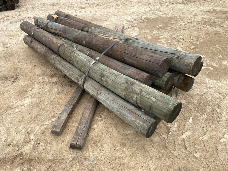 #3616-•-bundle-of-used-round-posts-image-1