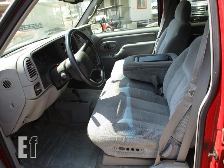 1999-chevrolet-tahoe-image-7