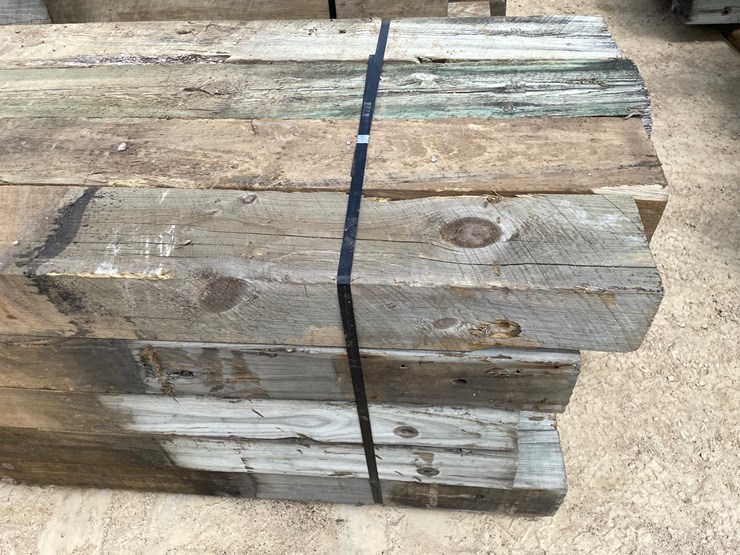 #3605-•-bundle-of-used-guard-rail-posts-image-6
