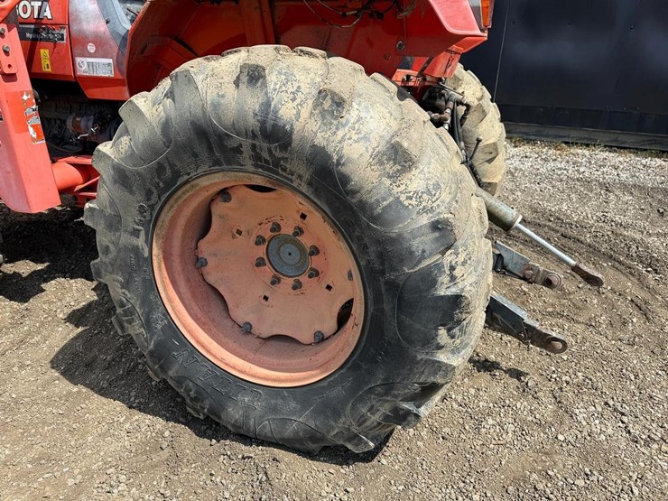 kubota-m5700-image-17