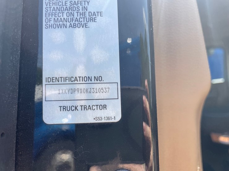 2019-kenworth-t680-image-28