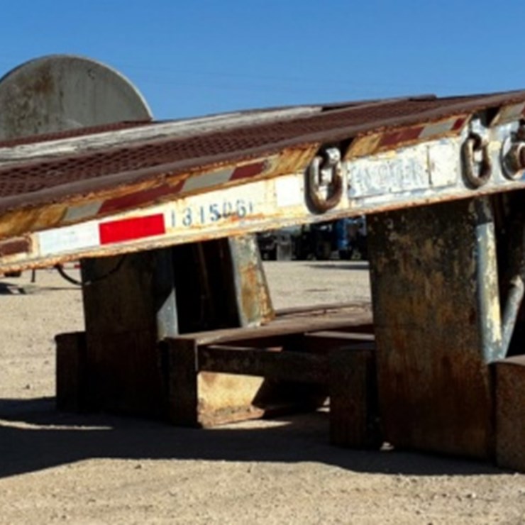 1972 HYSTER TRAILER