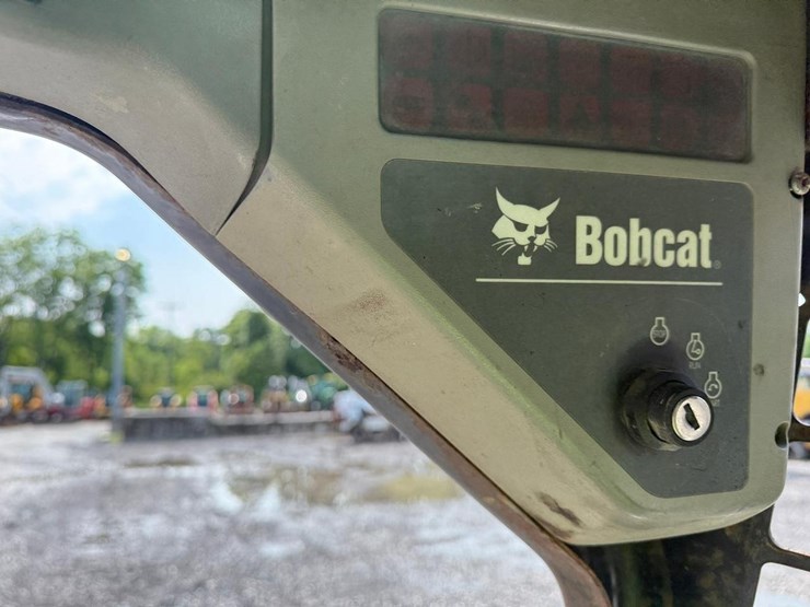 bobcat-t250-image-21