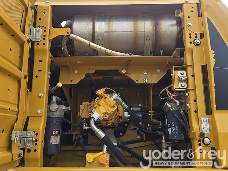 2019-caterpillar-336-image-38