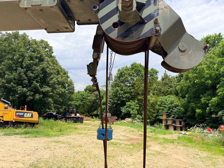 #24150-•-1992-p&h-mobile-35-ton-crane-image-32