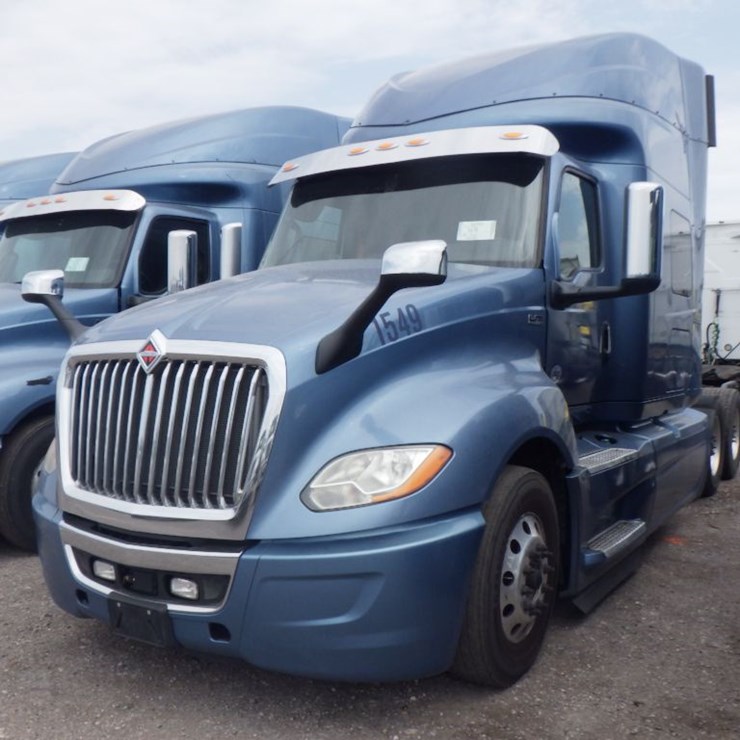 2020 INTERNATIONAL LT
