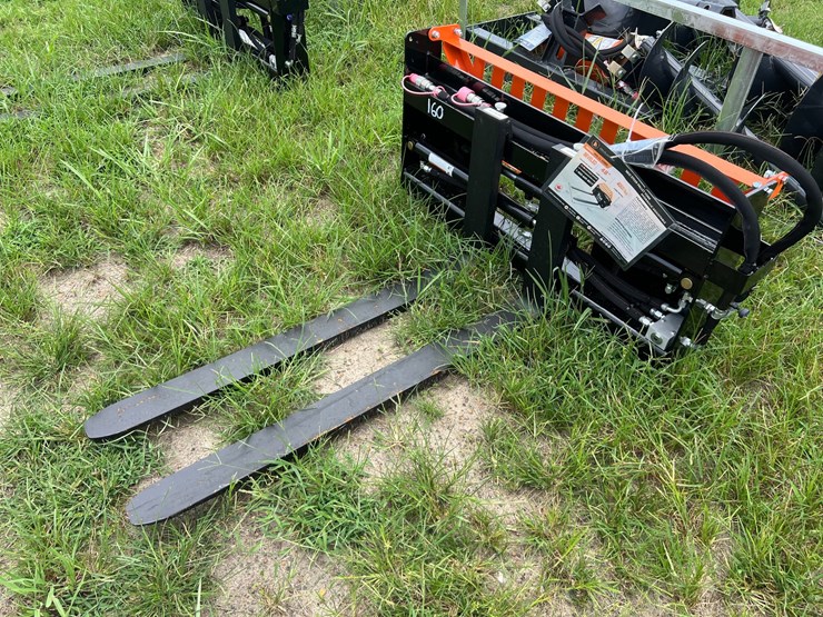 #160-•-pallet-fork-hydraulic-adjustable-image-1
