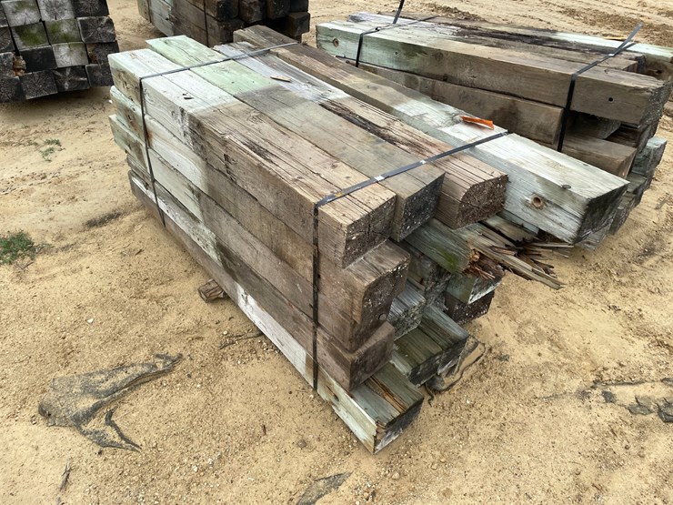 #3631-•-bundle-of-used-guard-rail-posts-image-3
