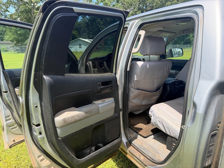 2008-toyota-tundra-image-21
