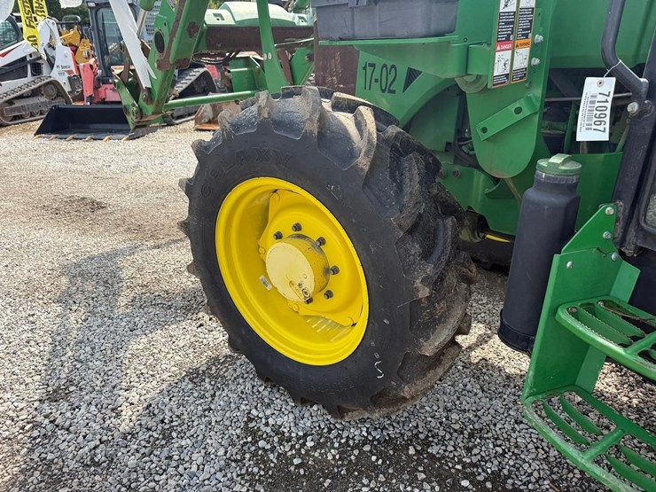 2016-john-deere-5055e-image-19