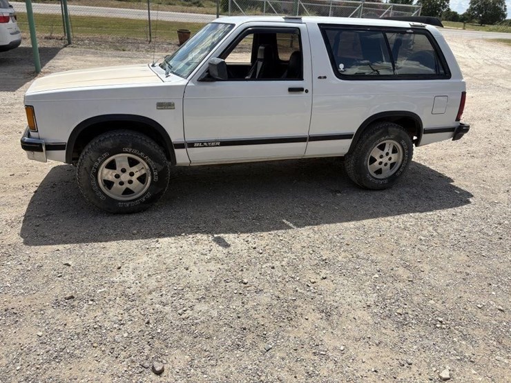 1991-chevrolet-blazer-image-1