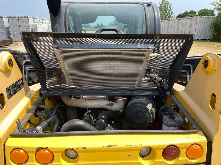 2016-new-holland-c227-image-51