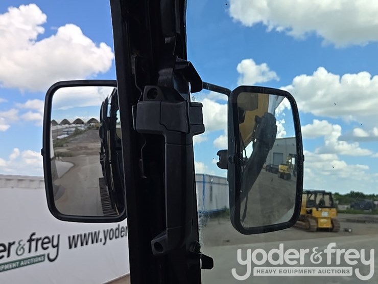 2019-caterpillar-336-image-69