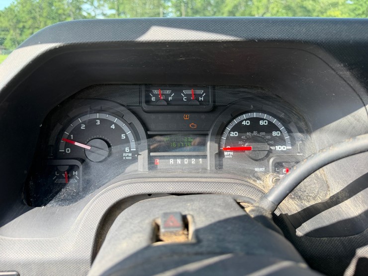 2012-ford-e150-image-13