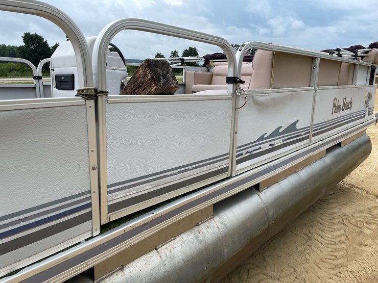#1217-•-1980-palm-beach-24'-potoon-boat-(has-wi-title)-image-15