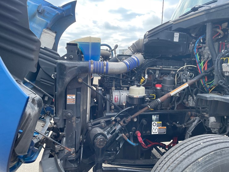 2020-kenworth-t680-image-36