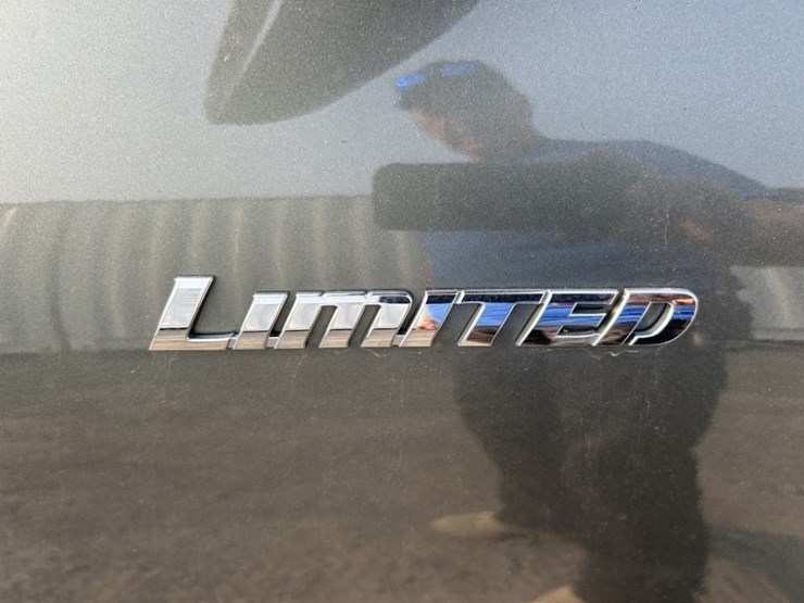 2010-toyota-highlander-image-15
